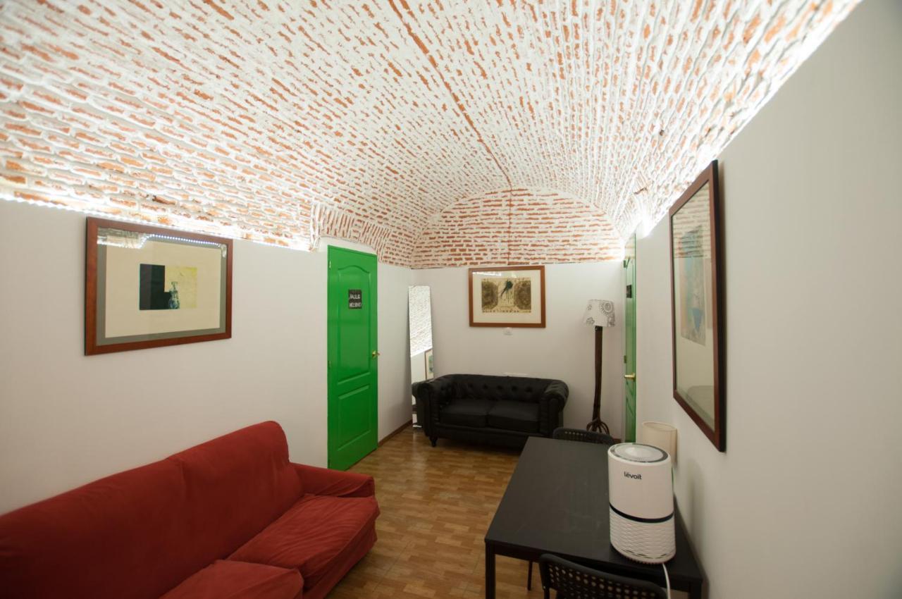 Encomienda Guest House Madrid Exteriör bild
