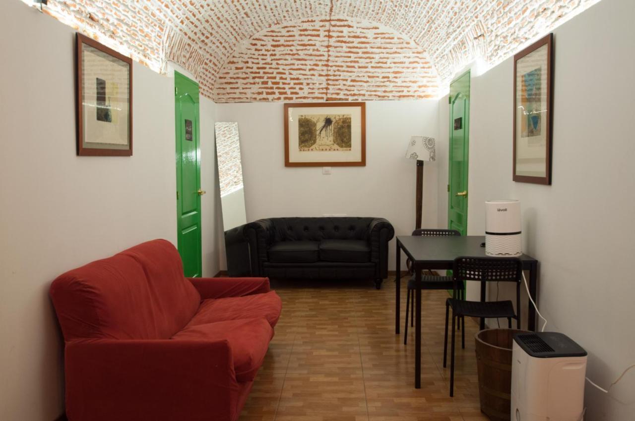 Encomienda Guest House Madrid Exteriör bild