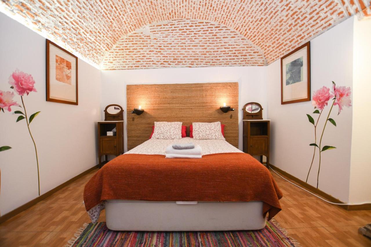 Encomienda Guest House Madrid Exteriör bild